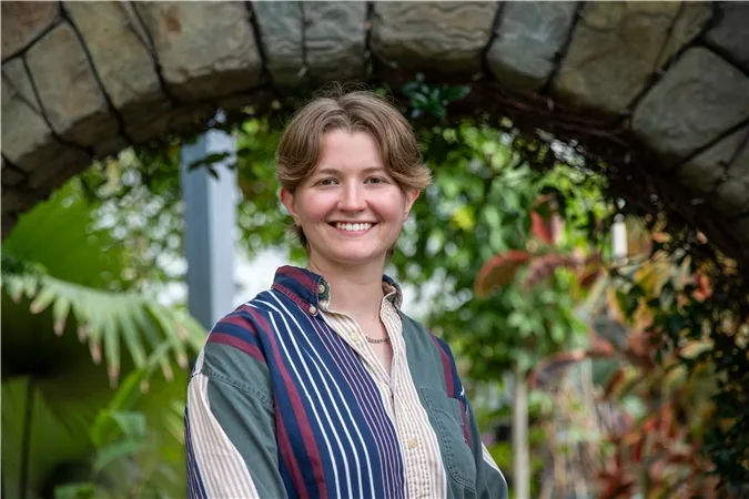 Paige Szarafin LMSW.jpg